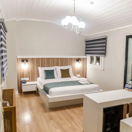 Luxir Hotel 4*