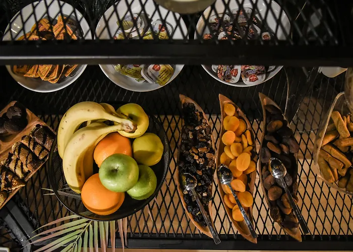 Ξενοδοχείο Luxir 4*