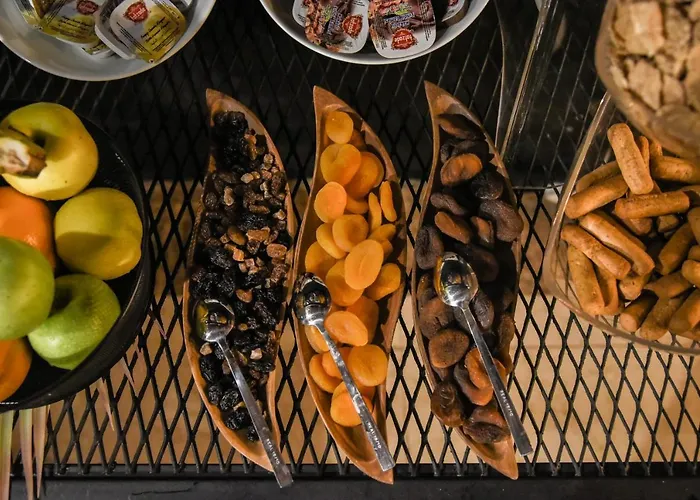 Ξενοδοχείο Luxir 4*