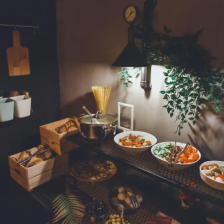 Hotel Luxir