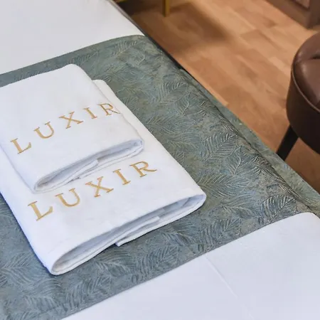 Luxir 4*
